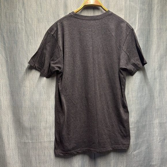 DC Short Sleeve Tee with Hawkman Graphic size medium - Picture 5 of 6